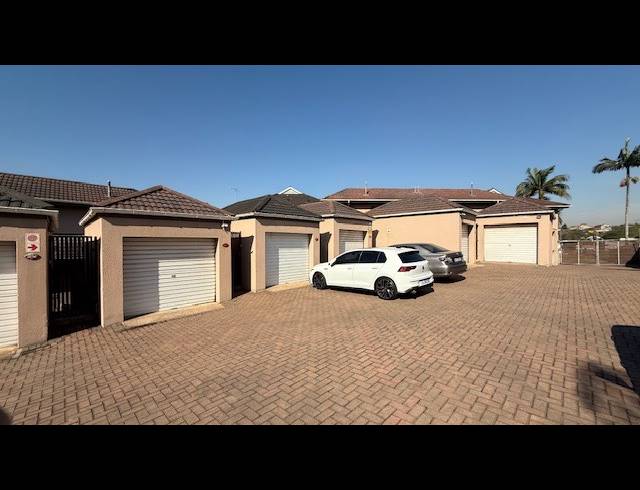 3 BEDROOM DUPLEX FOR SALE IN RESERVOIR HILLS